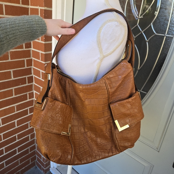 Michael Kors Beverly Shoulder Bag Camel - Picture 3 of 10